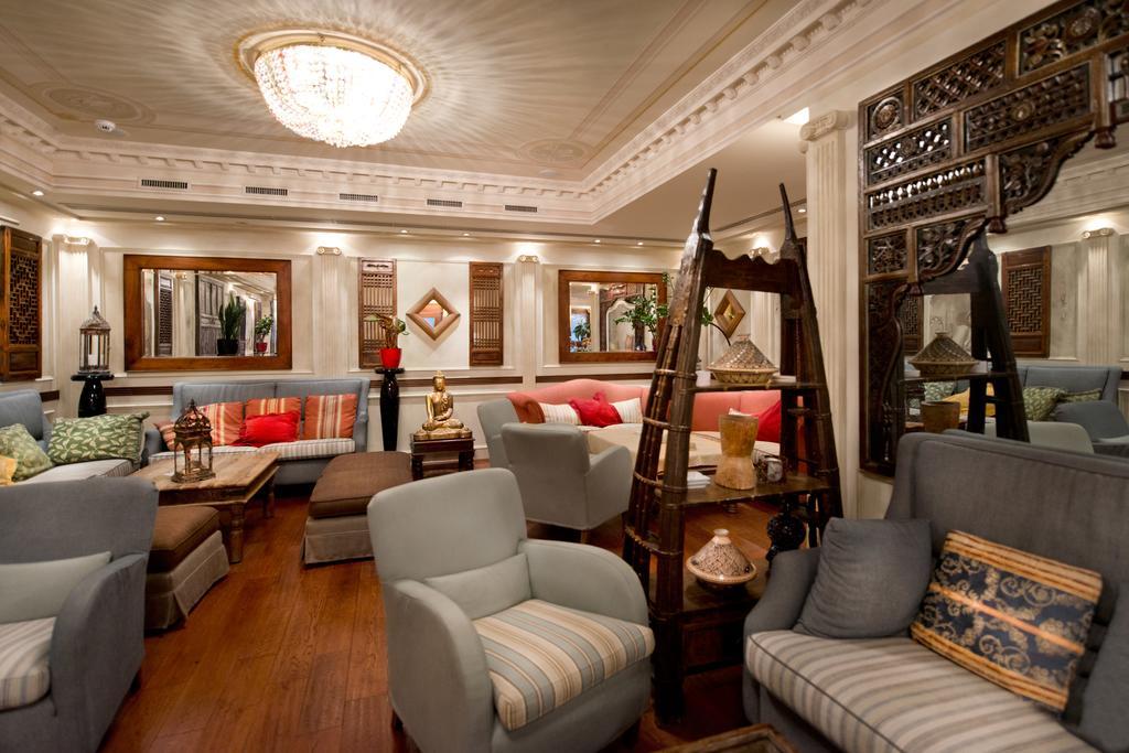Swiss Diamond Hotel & Spa Morcote Esterno foto The interior of the ship